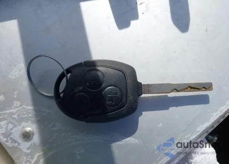 2013 Ford Fiesta Se z USA, uszkodzony, nr VIN 3FADP4BJ9DM186415